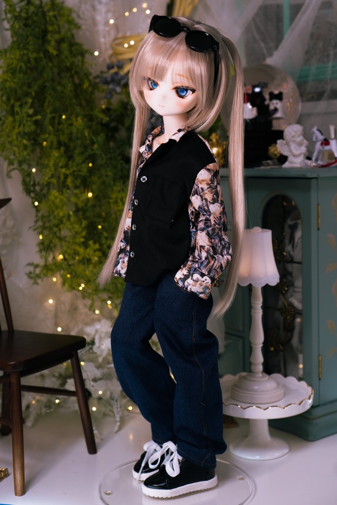 【MDD衣装】AM1:00に海岸線にて。