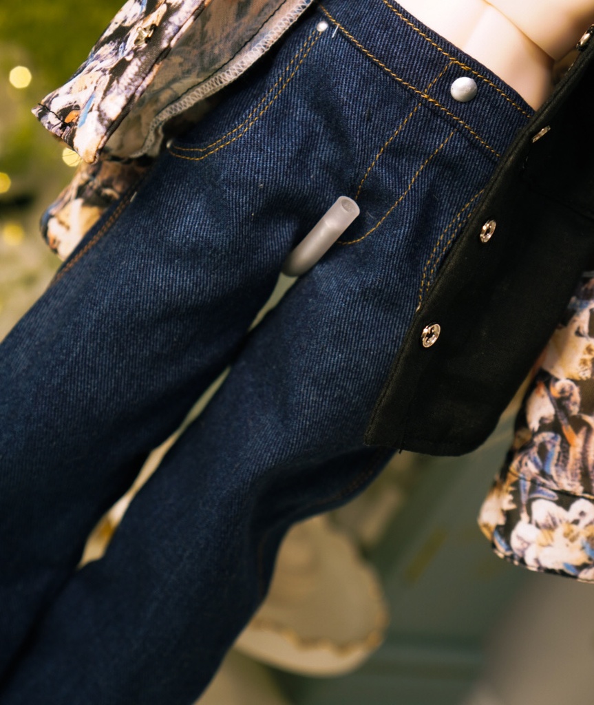 【MDD衣装】AM1:00に海岸線にて。