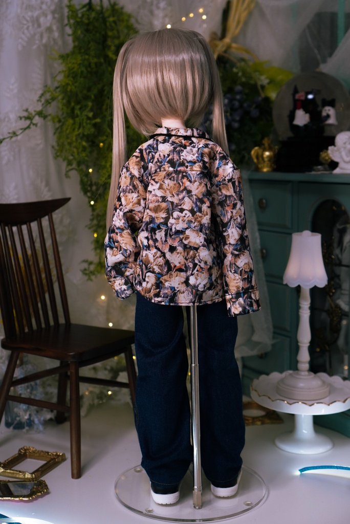 【MDD衣装】AM1:00に海岸線にて。