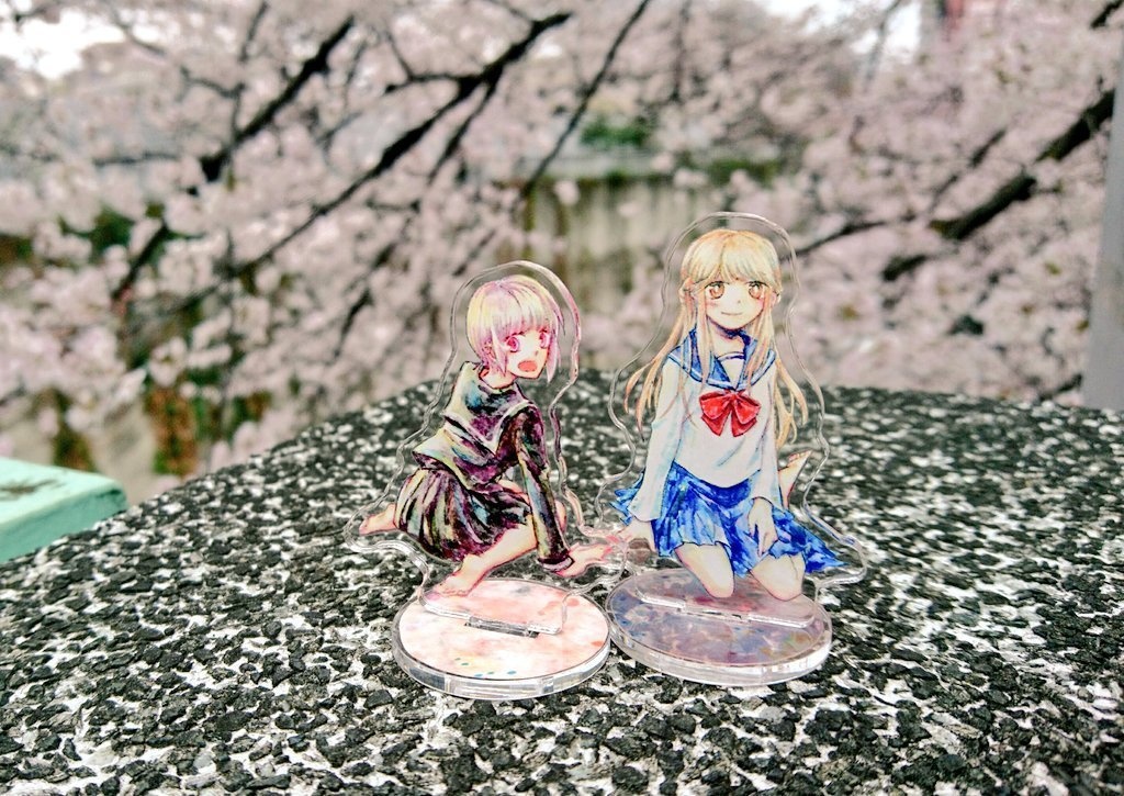 【一部お値下げ】座るセーラー女子のアクリルスタンド