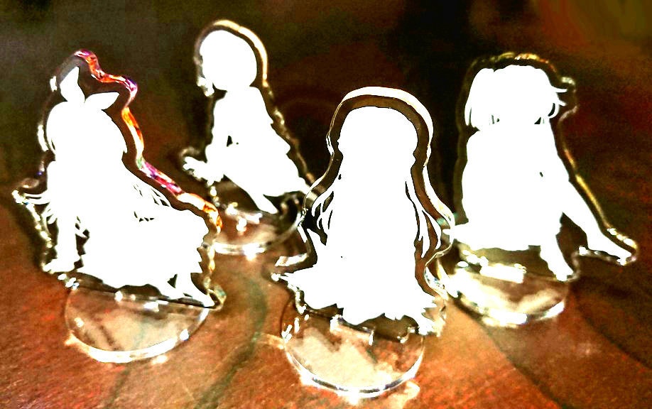 【一部お値下げ】座るセーラー女子のアクリルスタンド