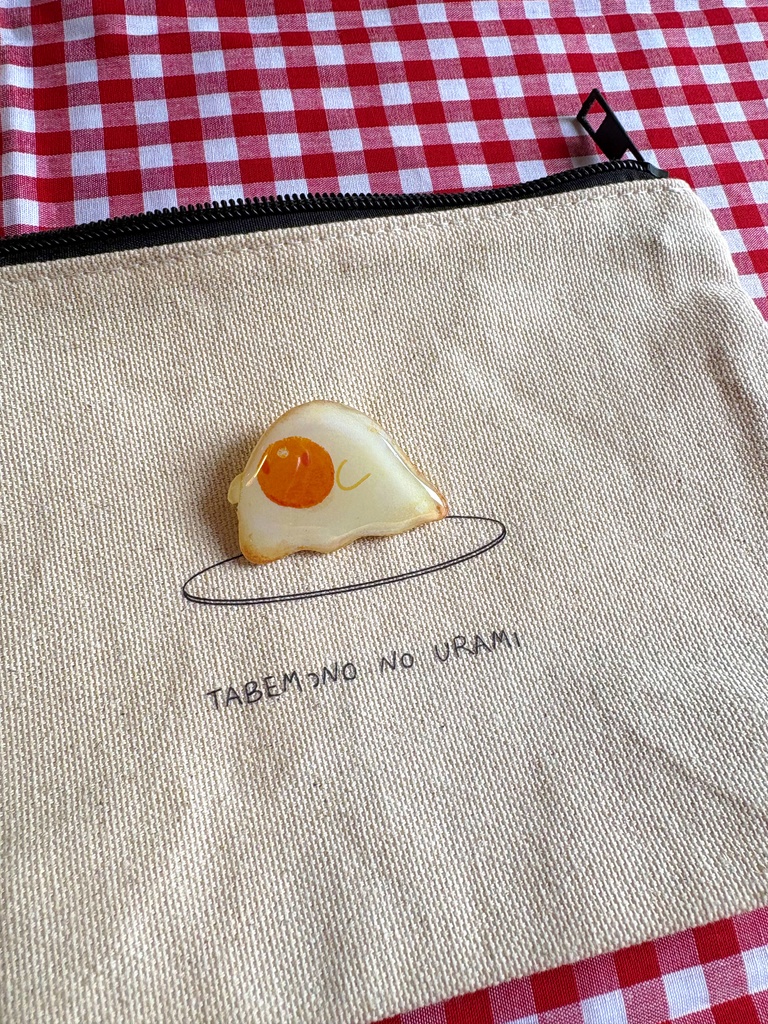 「目玉焼き」バケメシブローチ