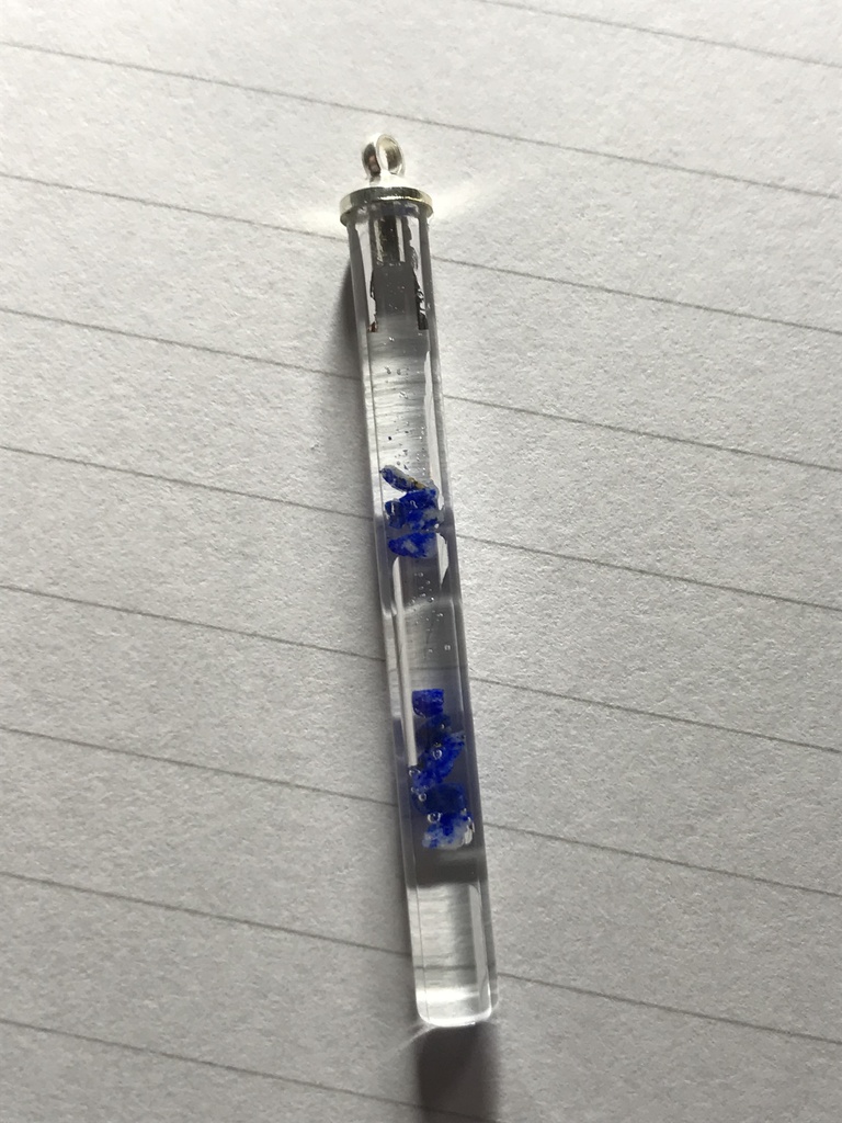 【レビュー用試作品】ラピスラズリ入り試験管