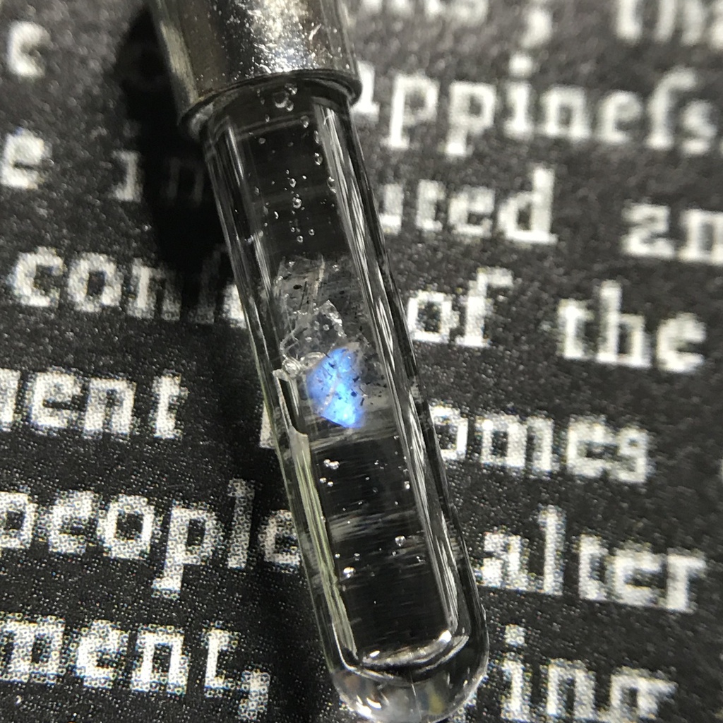 【レビュー用試作品】ラブラドライト入り試験管(小)