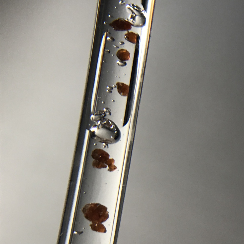 【レビュー用試作品】アルマンディンガーネット入り試験管B