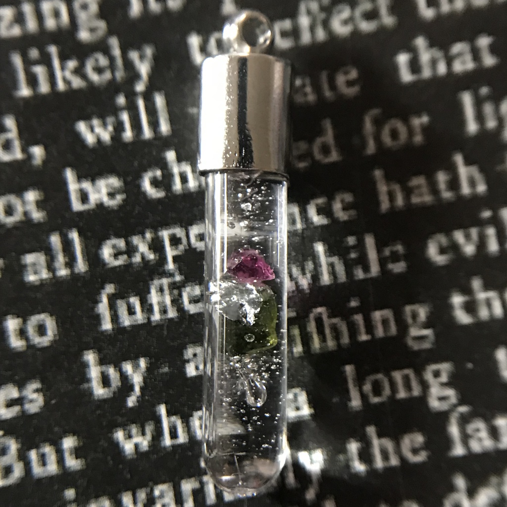 【レビュー用試作品】トルマリン入り試験管(小)