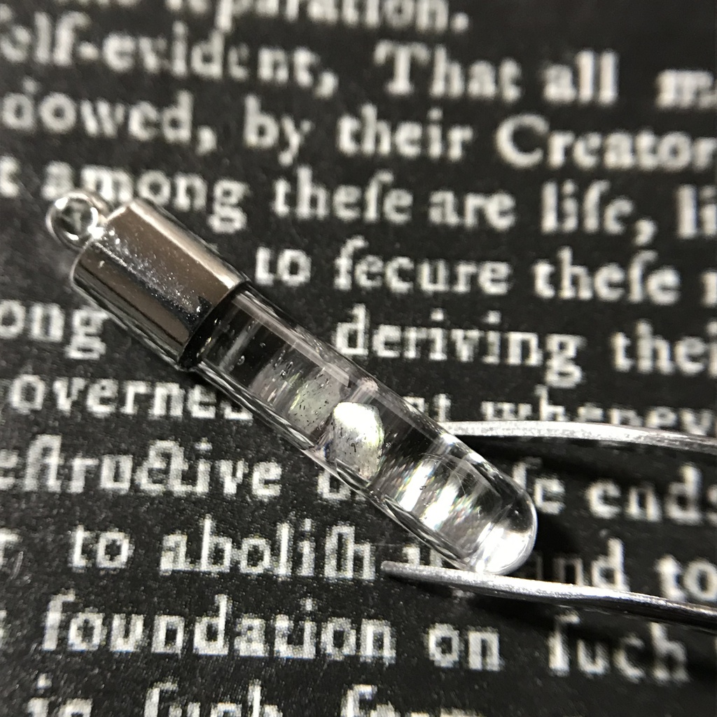 【レビュー用試作品】ラブラドライト入り試験管(小)B