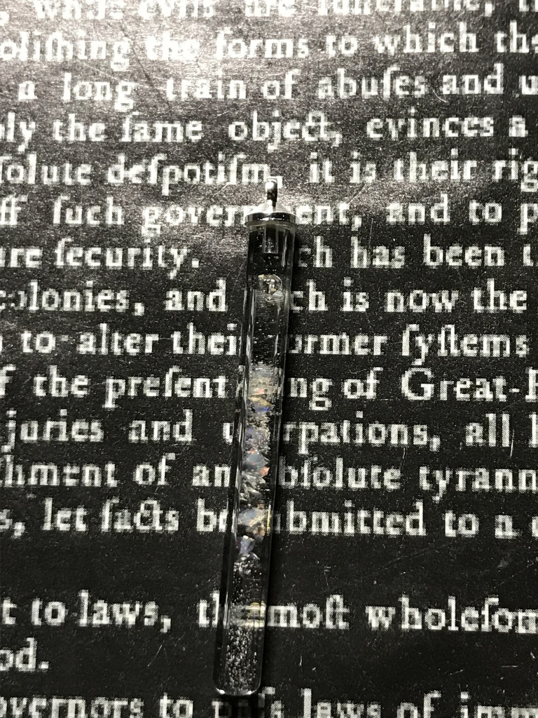 【レビュー用試作品】(訳あり)オパール入り試験管D