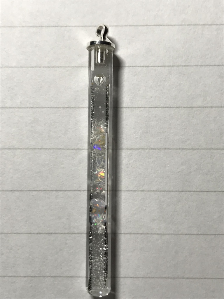 【レビュー用試作品】(訳あり)オパール入り試験管D