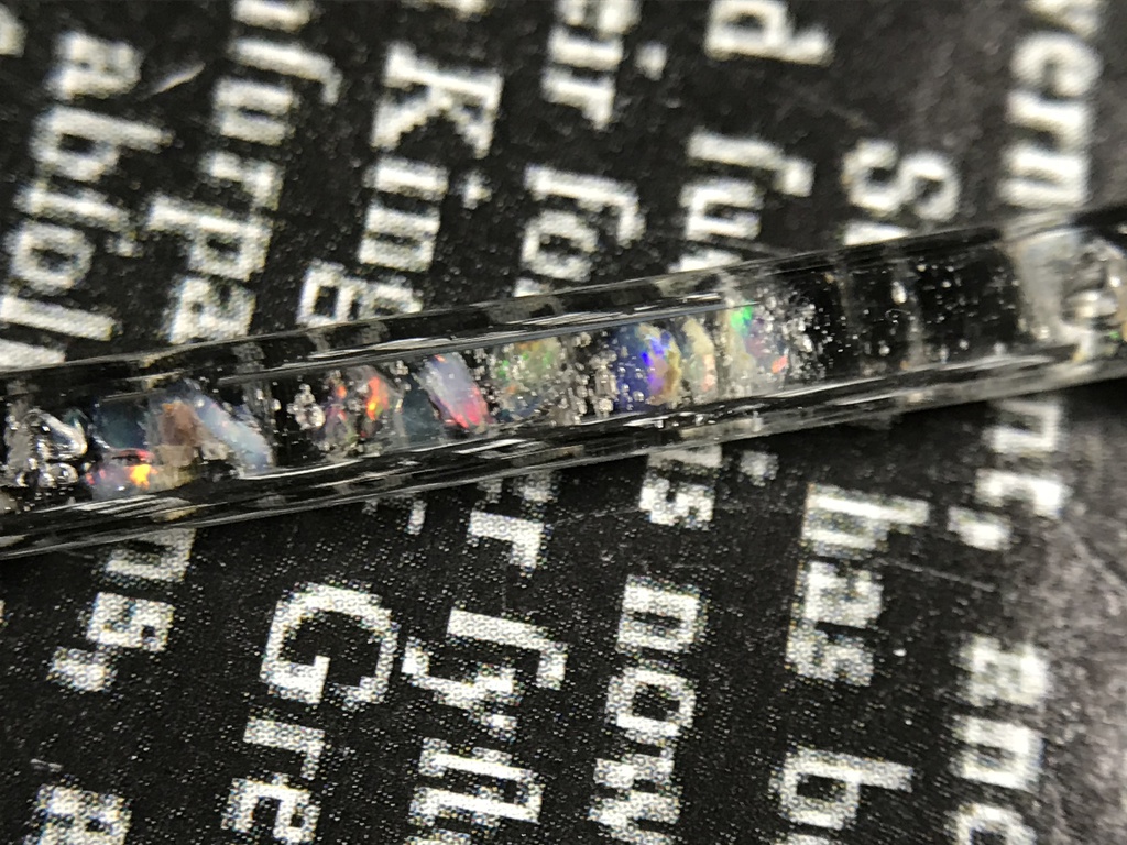 【レビュー用試作品】(訳あり)オパール入り試験管D