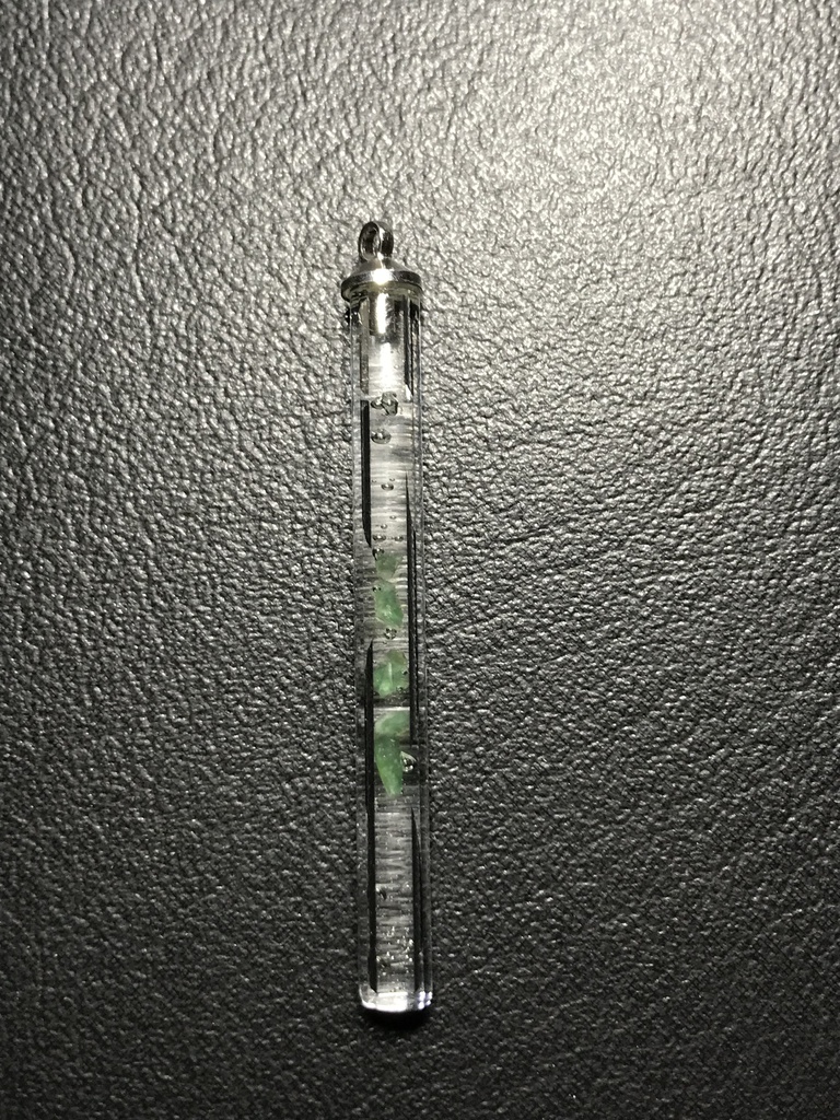 【レビュー用試作品】翡翠入り試験管