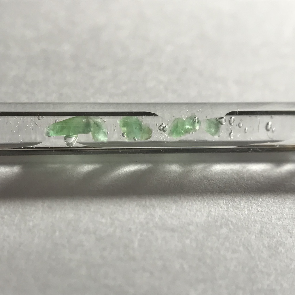 【レビュー用試作品】翡翠入り試験管