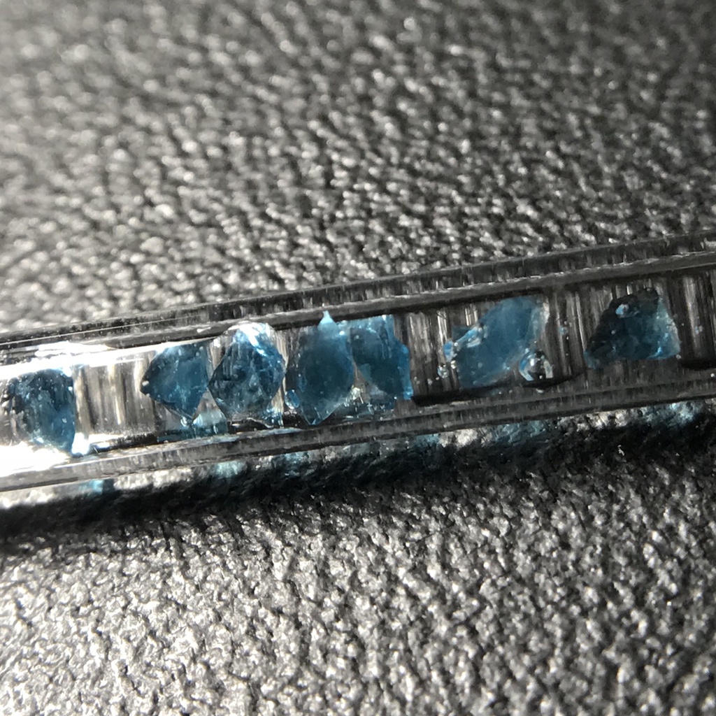 【レビュー用試作品】ブルーアパタイト入り試験管