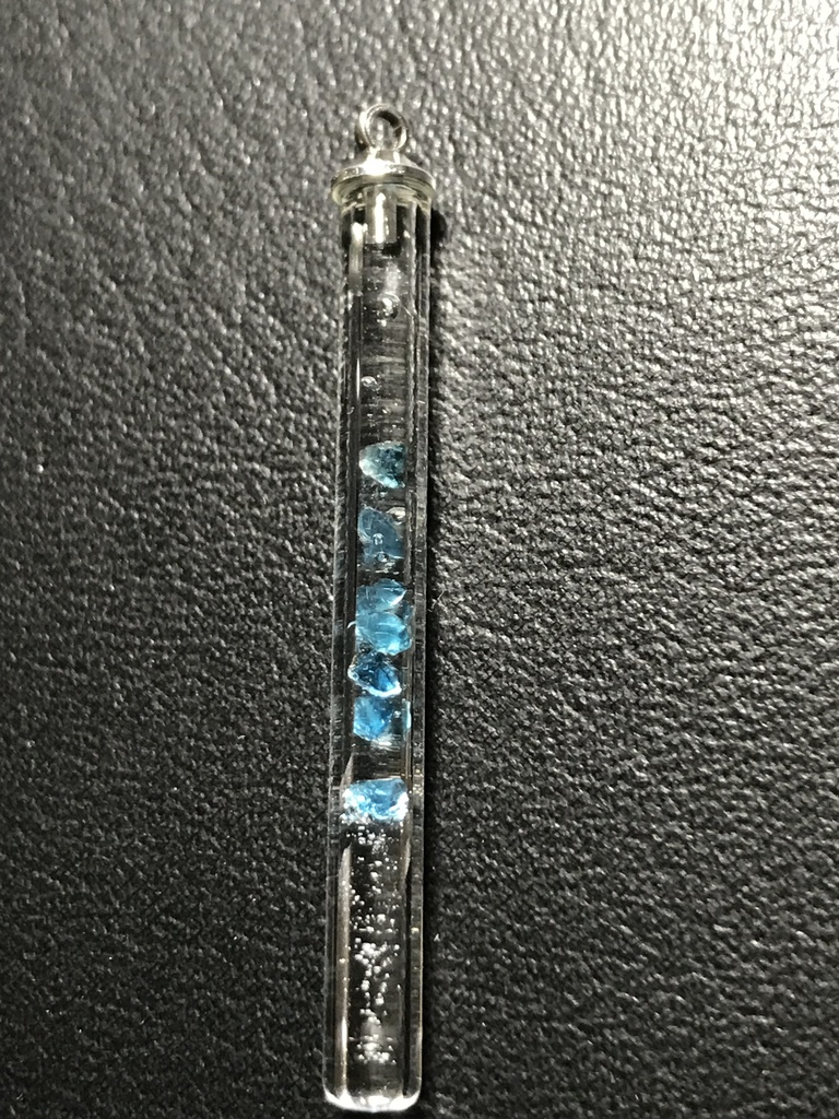 【レビュー用試作品】ブルーアパタイト入り試験管