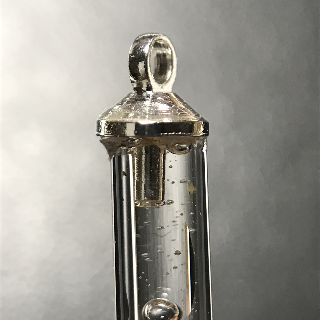 【レビュー用試作品】(訳あり)琥珀入り試験管B