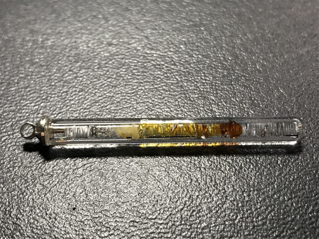 【レビュー用試作品】(訳あり)琥珀入り試験管B