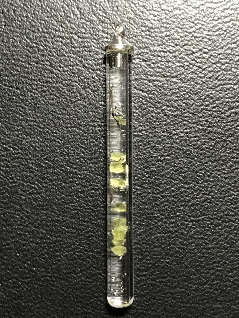 【レビュー用試作品】ベスブ石(ベスビアナイト)入り試験管