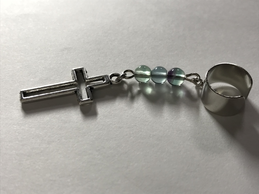 【試作品】フローライトとクロスのイヤーカフ