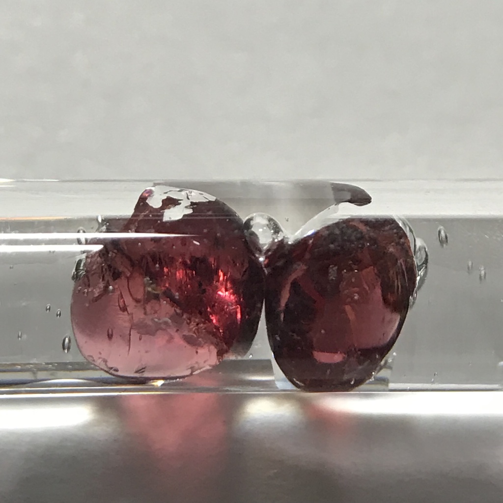 【レビュー用試作品】ガーネット入り試験管(小)B