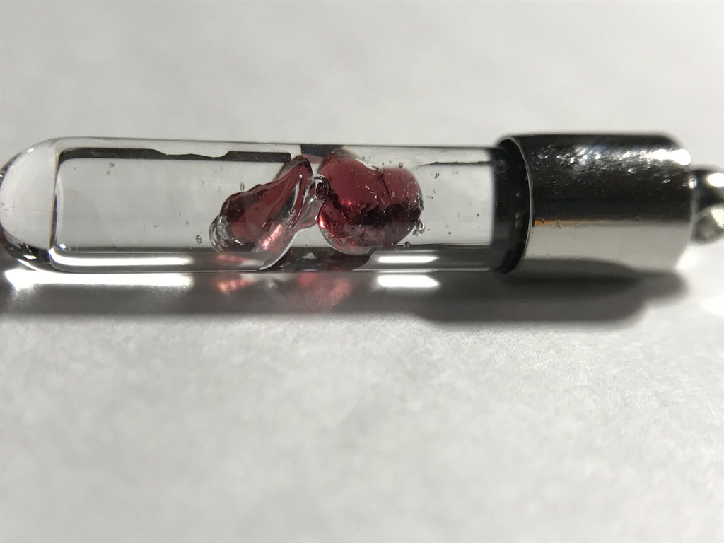 【レビュー用試作品】ガーネット入り試験管(小)B