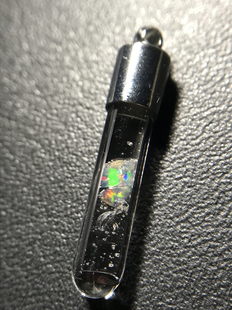 【レビュー用試作品】オパール入り試験管(小)