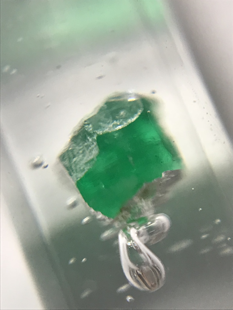 【レビュー用試作品】エメラルド入り試験管