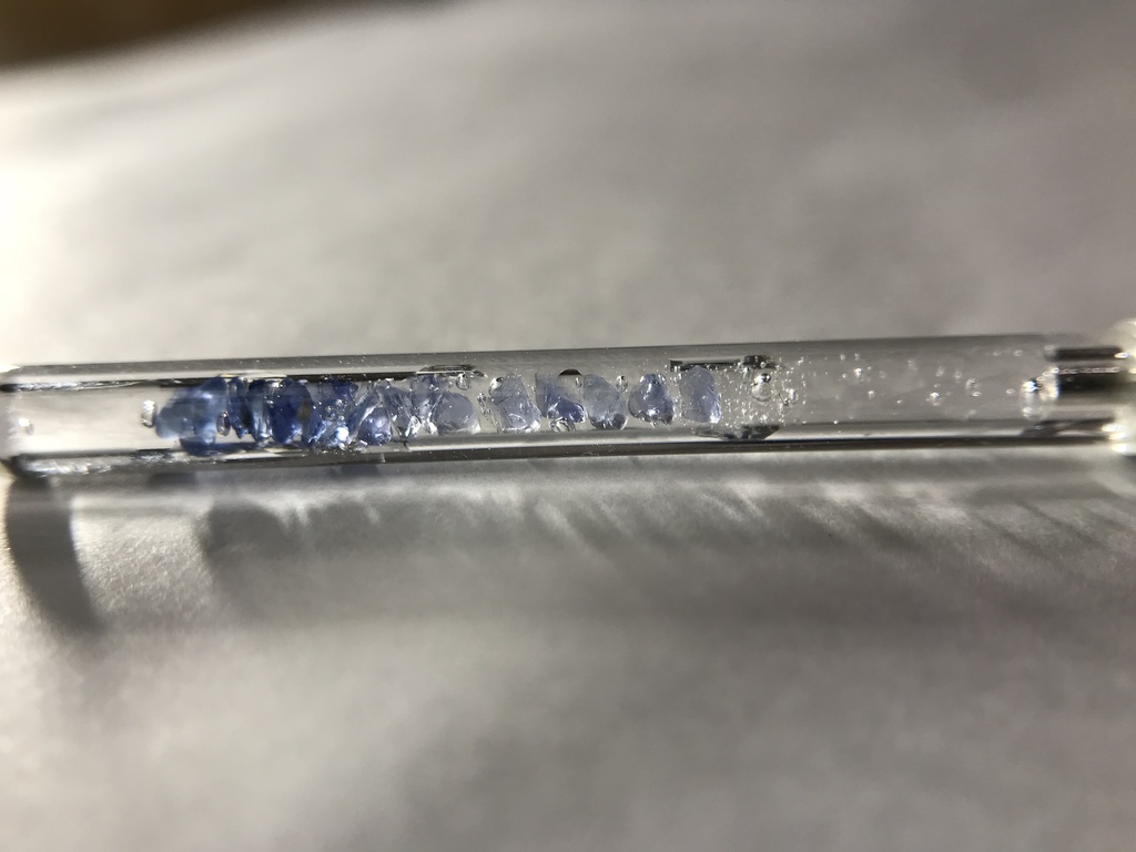 【レビュー用試作品】サファイア入り試験管D