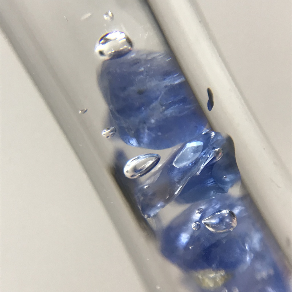 【レビュー用試作品】サファイア入り試験管D