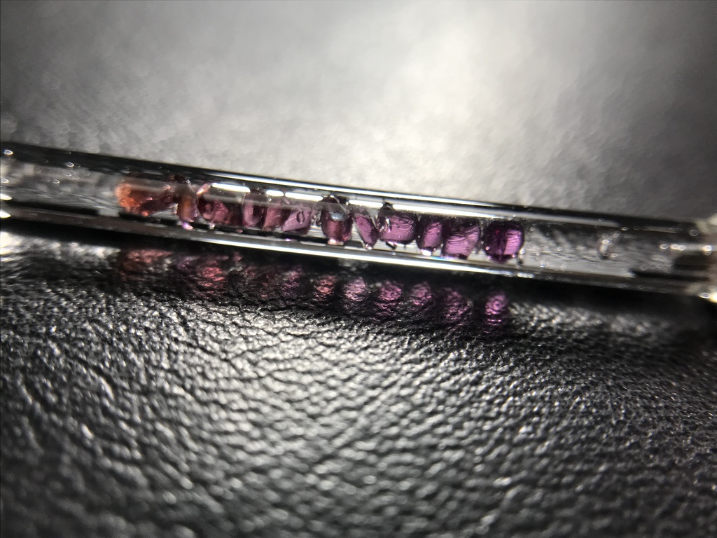 【レビュー用試作品】ロードライトガーネット入り試験管