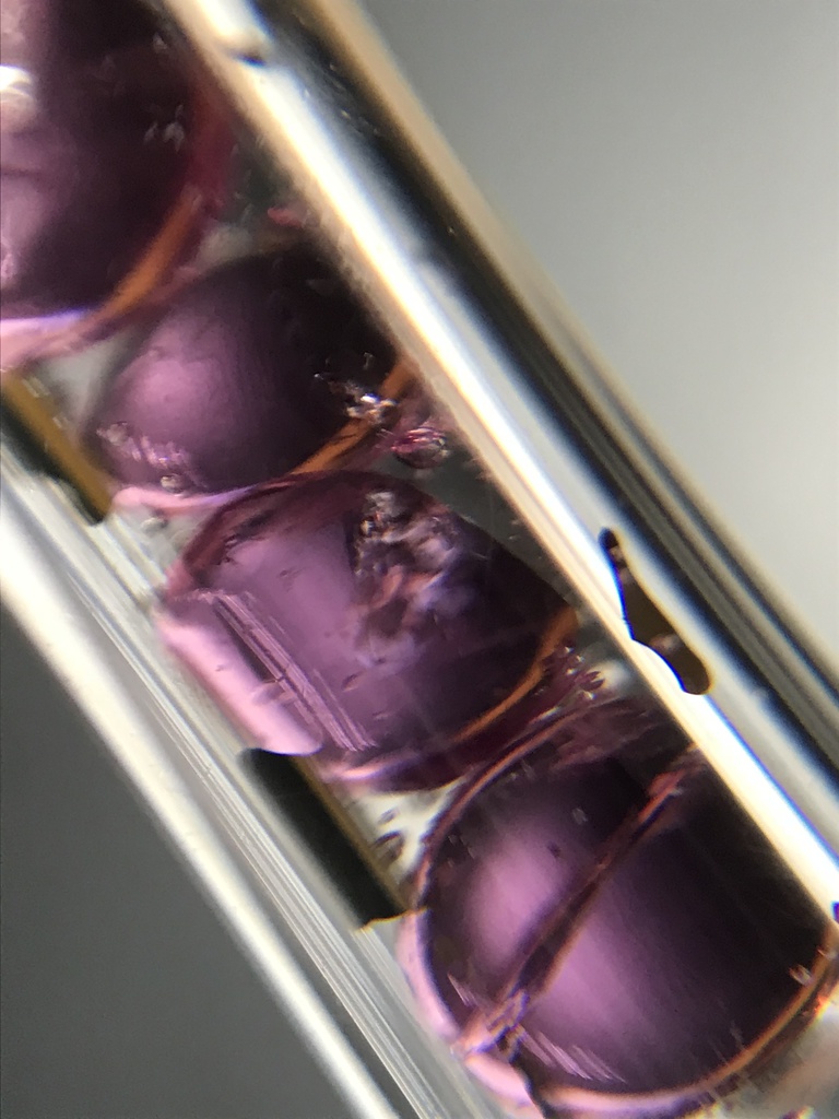 【レビュー用試作品】ロードライトガーネット入り試験管