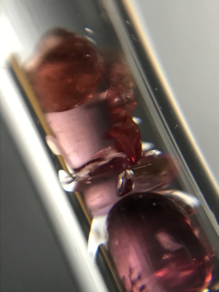 【レビュー用試作品】ロードライトガーネット入り試験管