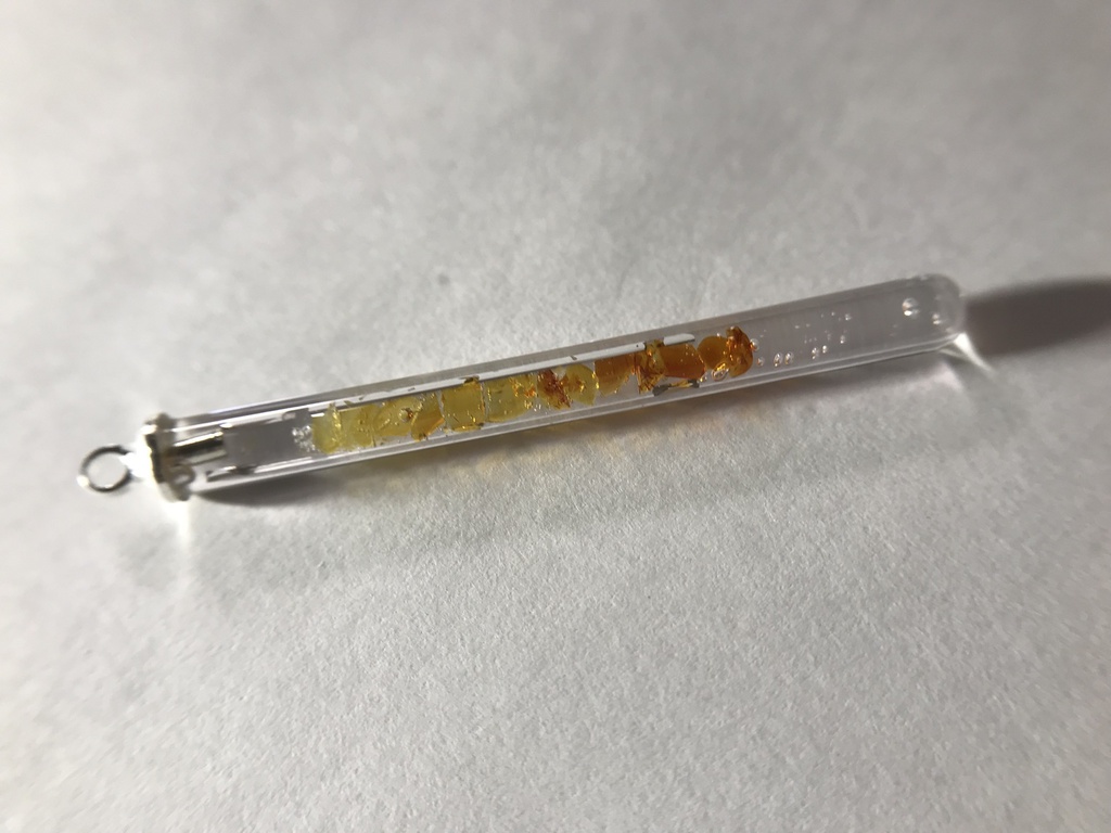 【レビュー用試作品】(訳あり)琥珀入り試験管C