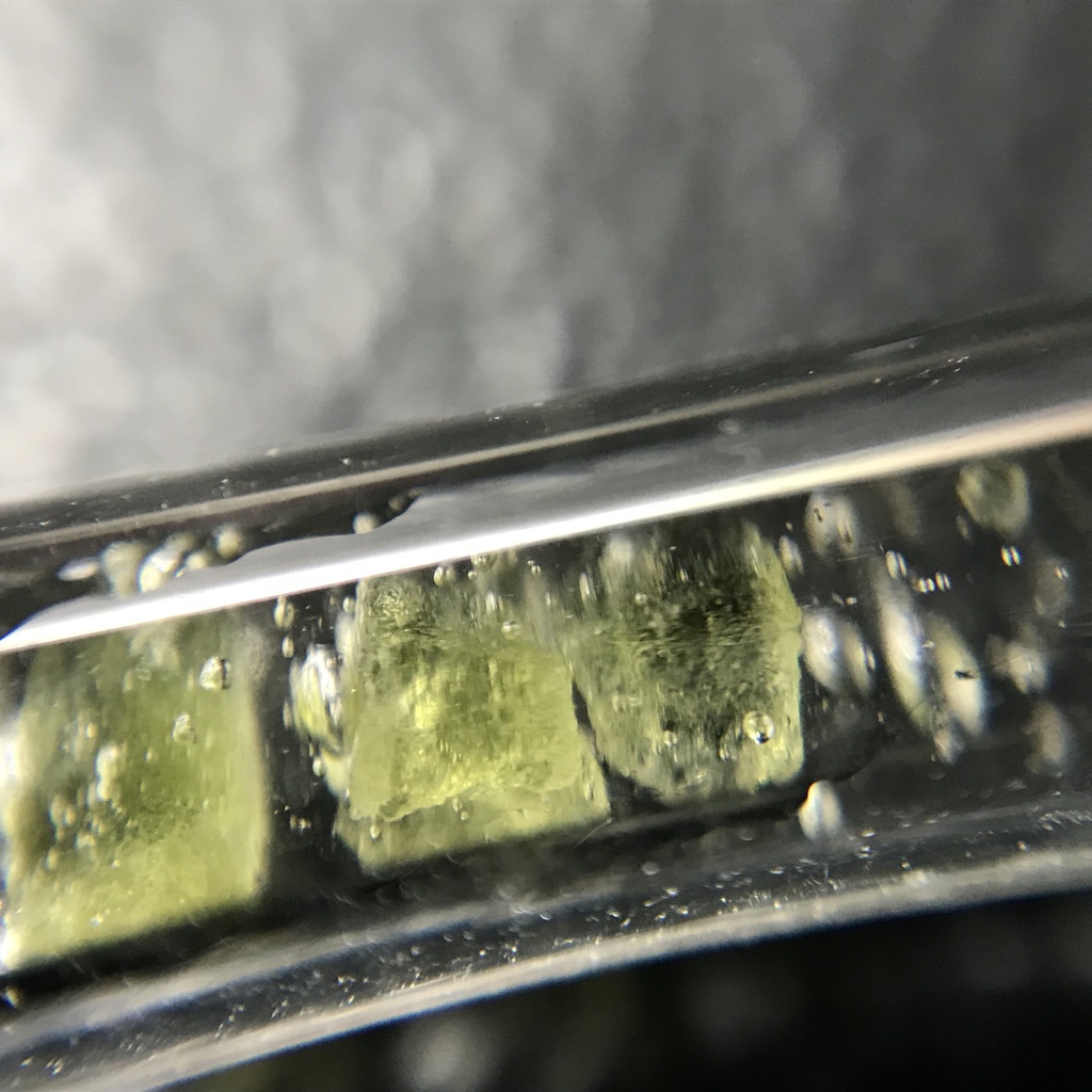 【レビュー用試作品】ベスブ石(ベスビアナイト)入り試験管B