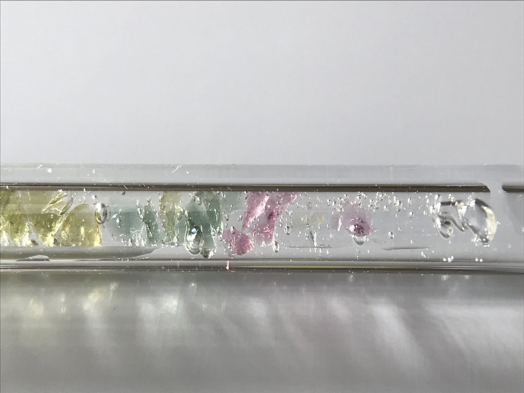 【レビュー用試作品】(訳あり)トルマリン入り試験管