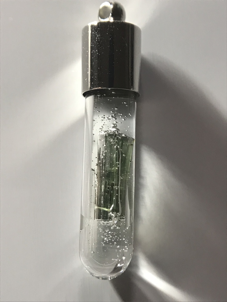 【レビュー用試作品】トルマリン入り試験管(中)