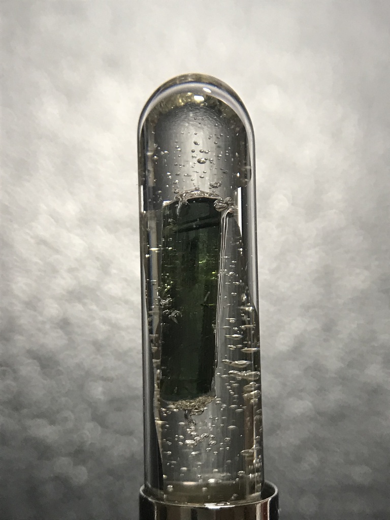 【レビュー用試作品】トルマリン入り試験管(中)