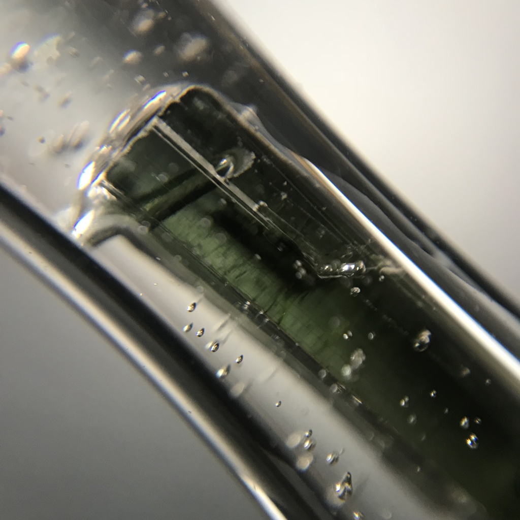 【レビュー用試作品】トルマリン入り試験管(中)