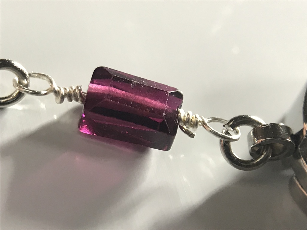 【試作品】ガーネットとスティックのフェイクピアス