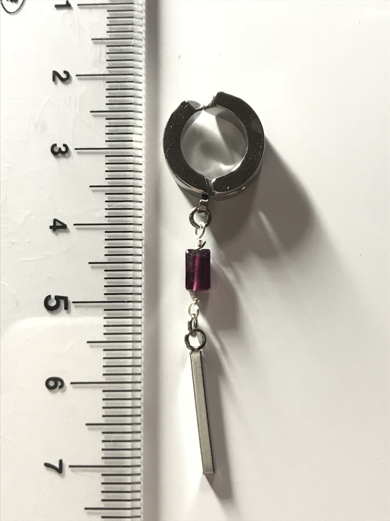 【試作品】ガーネットとスティックのフェイクピアス