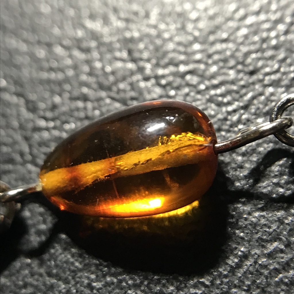 【試作品】琥珀と菱形のメタルパーツのフェイクピアス