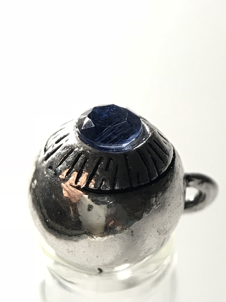 【試作品】カイヤナイトの水晶体の眼球チャーム