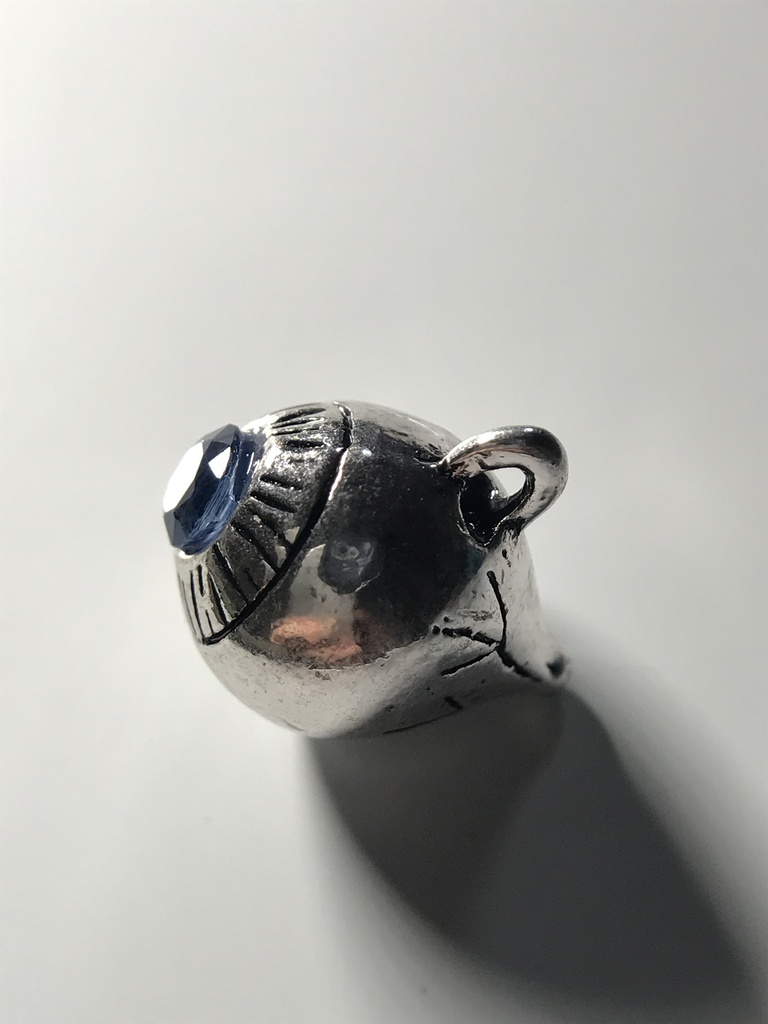 【試作品】カイヤナイトの水晶体の眼球チャーム