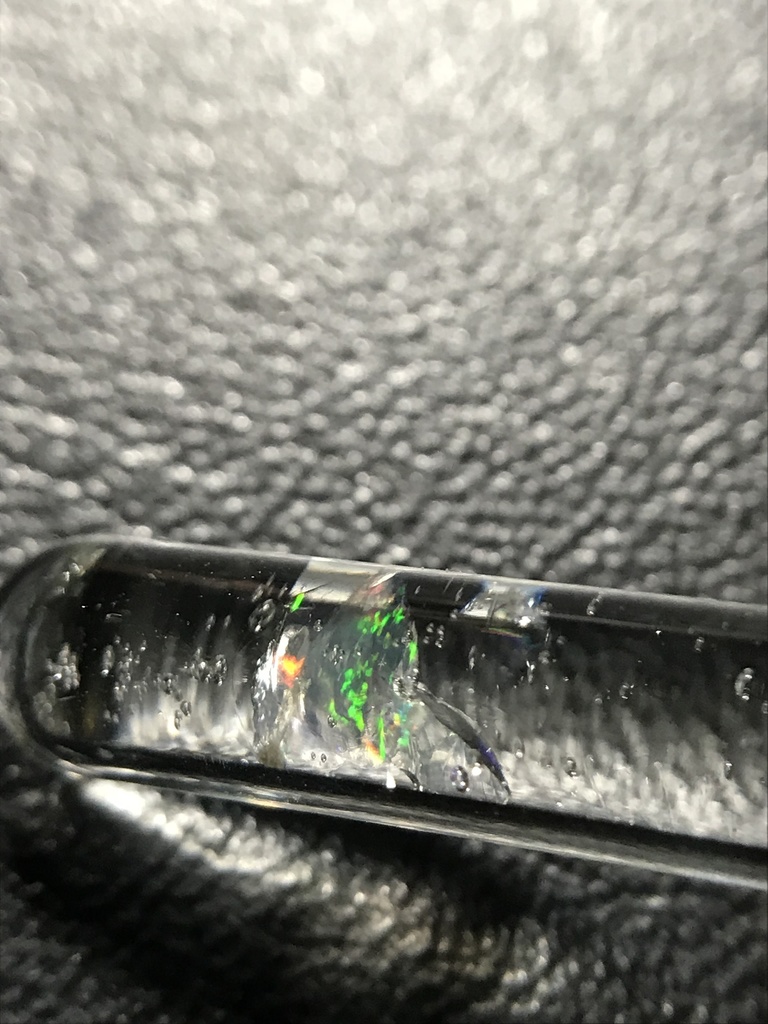 オパール入り試験管(中)D