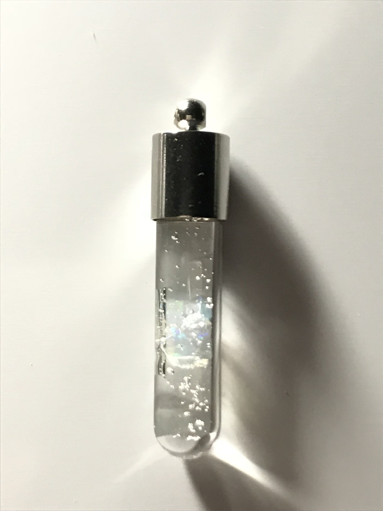 オパール入り試験管(中)D