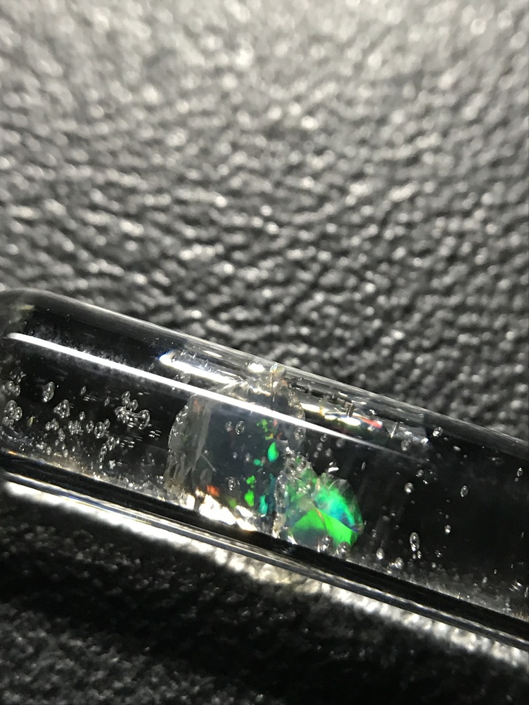 オパール入り試験管(中)D