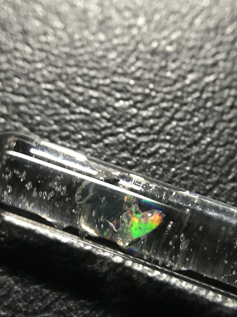 オパール入り試験管(中)D