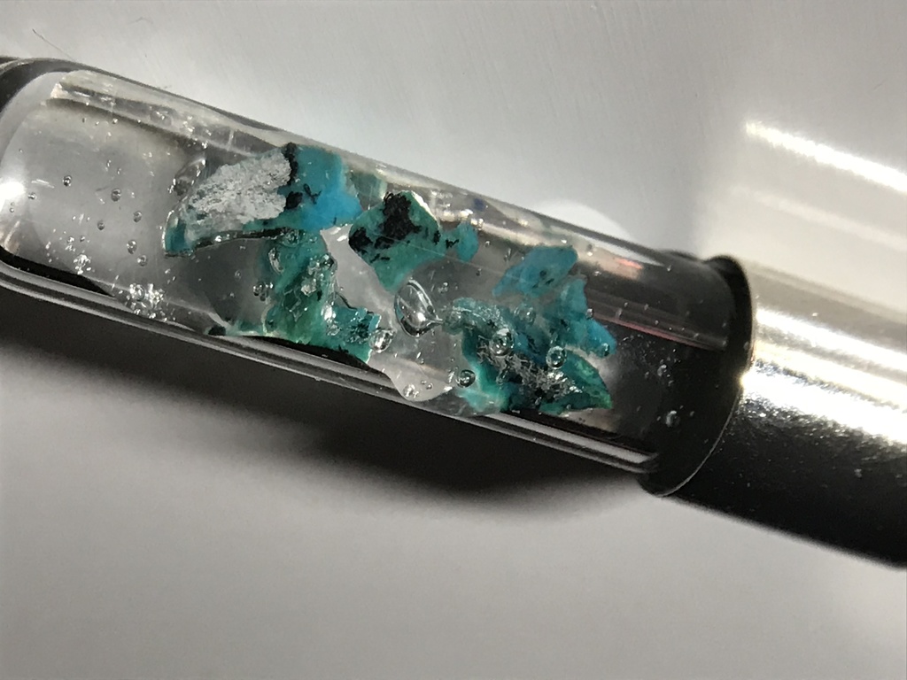 クリソコラ入り試験管(中)