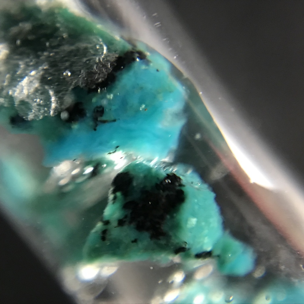 クリソコラ入り試験管(中)