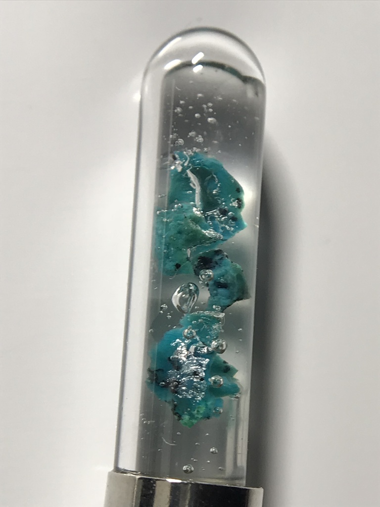 クリソコラ入り試験管(中)