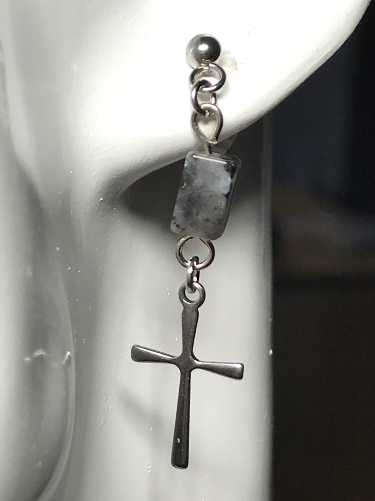 【試作品】ラルビカイトとクロスのピアス